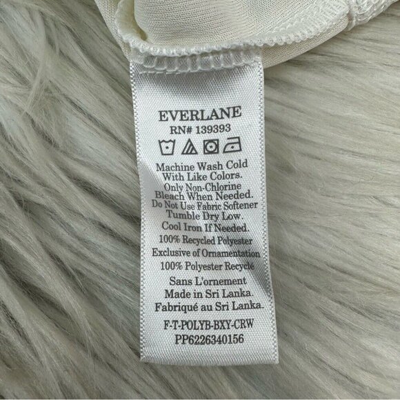 Everlane Women’s White Recycled Polyester Box-Cut Crew Neck Crop Top Tee L/C43 - Picture 10 of 10